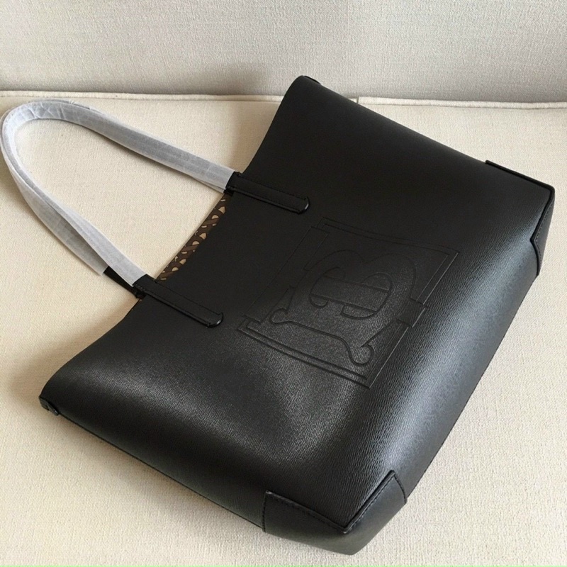 Túi To ry B dáng tote đen- xuất dư- sẵn hàng