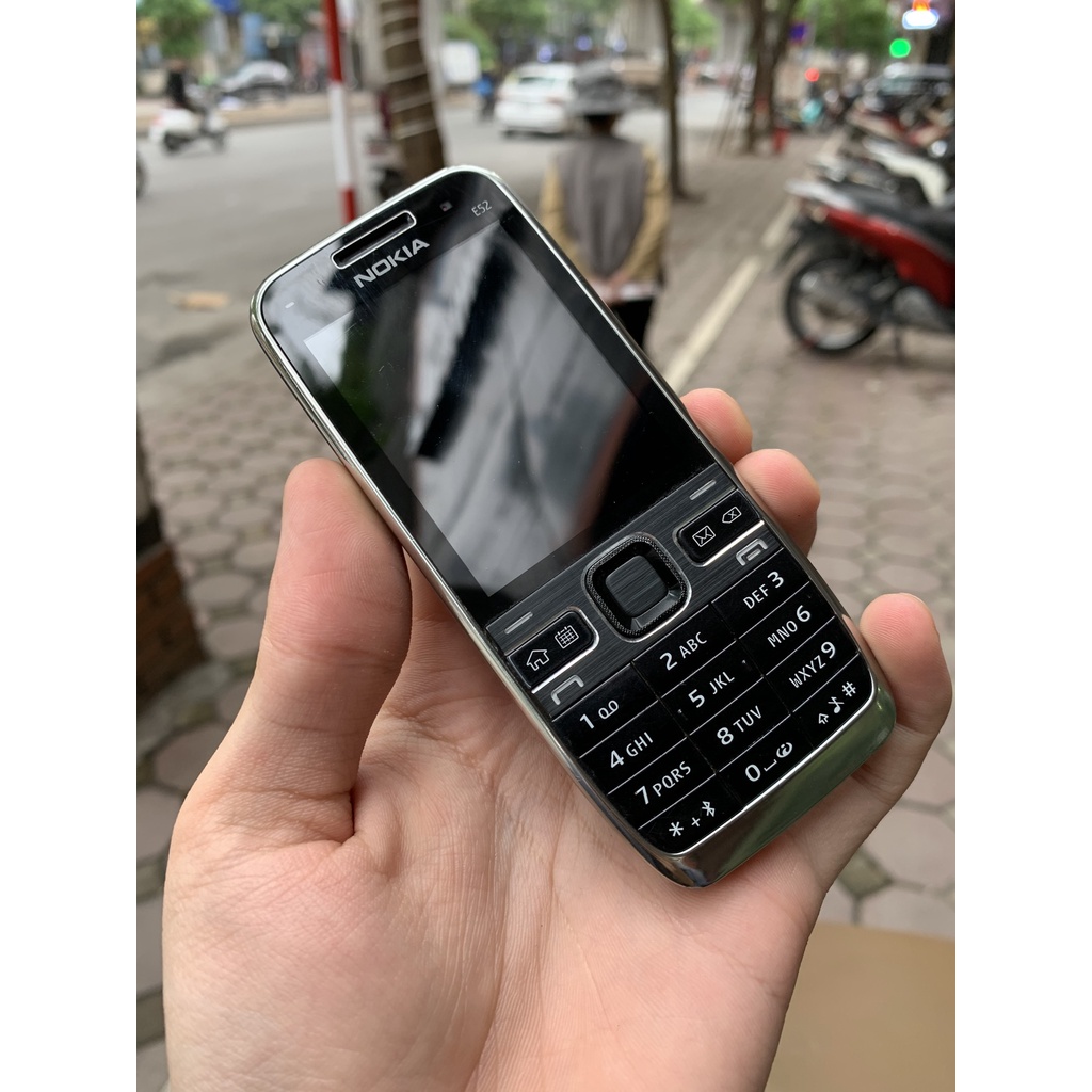 Điện thoại cổ Nokia E52 zin chính hãng 100% không lai tạp