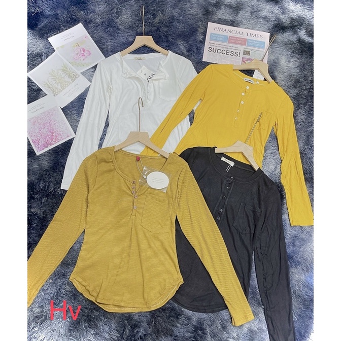 Áo len tăm cúc túi ngực vạt bầu dài tay | BigBuy360 - bigbuy360.vn