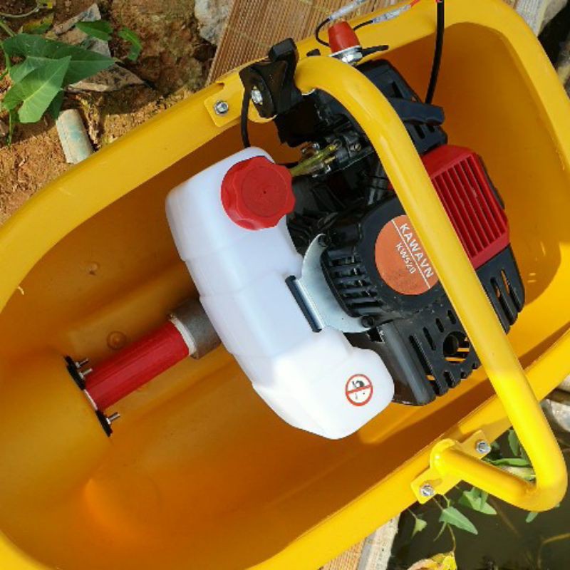 Xuồng bơm nước ( tưới vườn) gắn động cơ máy cắt cỏ 2 thì/ bơm tưới vườn cây