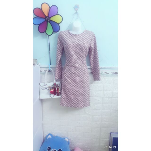 Đầm  size S-M thanh lý nguyên tag ,mỗi mẫu 1 cái thanh lý rẻ cho mấy bạn size S M nhé .