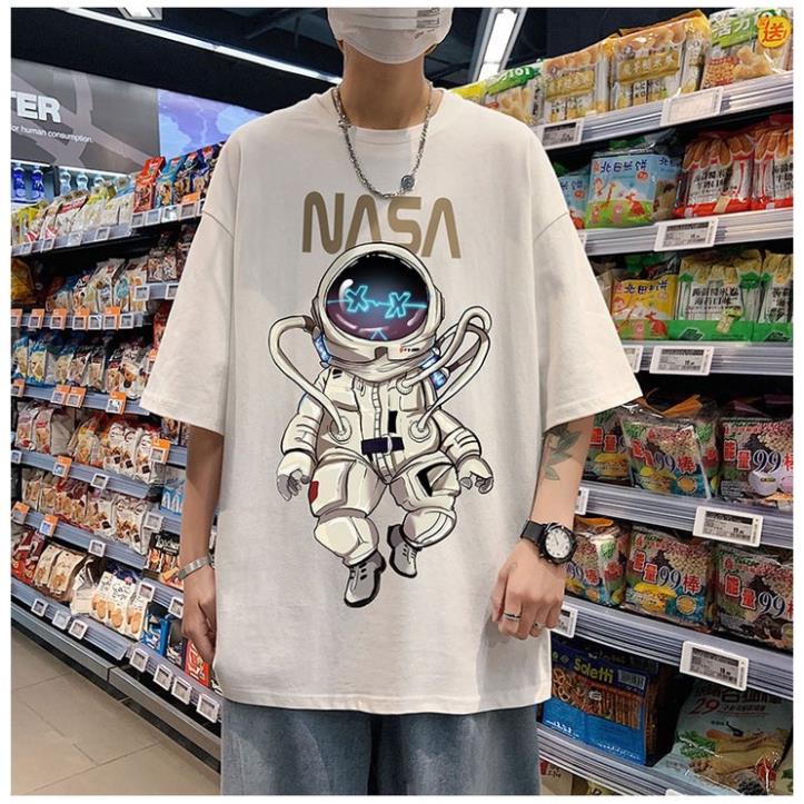 Áo Thun From Rộng , Áo Phông In Hình Phi Hàng Gia Trước Ngực Với Chất Cotton 100% Thoáng Mát Thấm Hút Mồ Hôi .