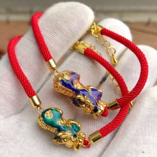 Vòng tỳ hưu đổi màu may mắn