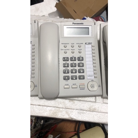 Máy điện thoại bàn Panasonic KX-TS880 hiện số