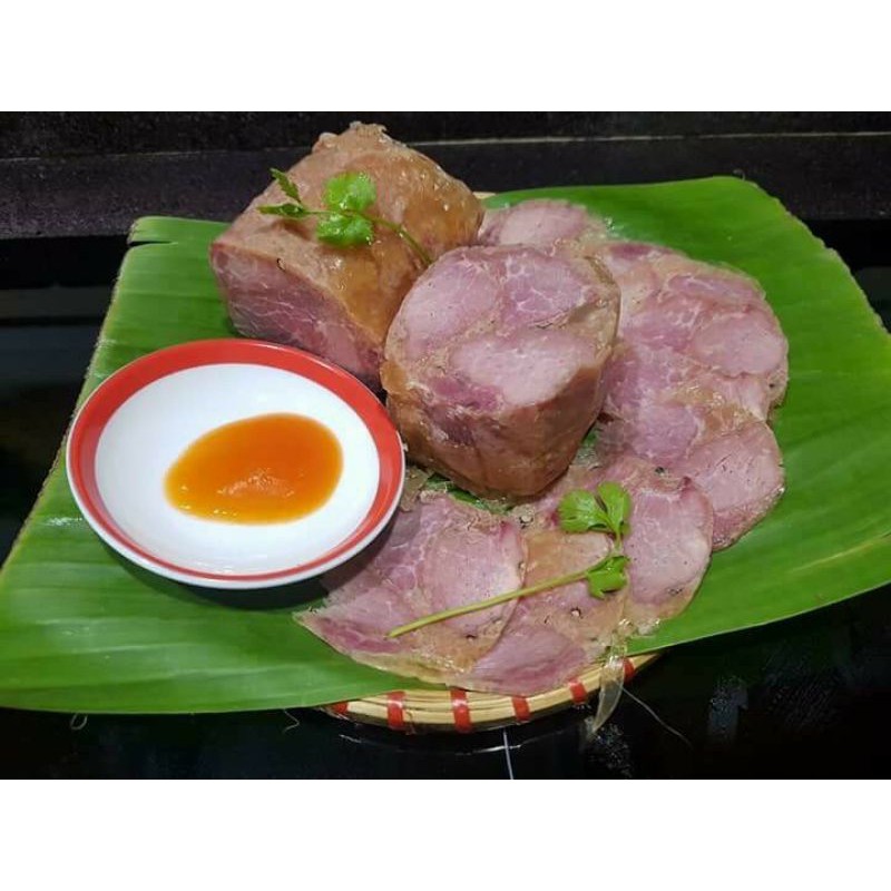 Sỉ 1kg giò me (bê) chuẩn Nghệ An❤NOWSHIP❤ Lẻ giá sỉ chỉ có ở shopee. Giò bê (giò me) Nghệ An loại 1kg, không hàn the. | BigBuy360 - bigbuy360.vn