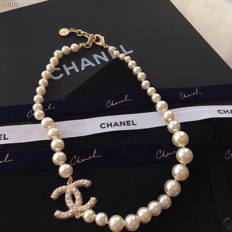 Vòng cổ Ngọc Trai Thương Hiệu C Thời Trang Với Cùng Một Phiên Bản Chất Liệu Có Thể Được