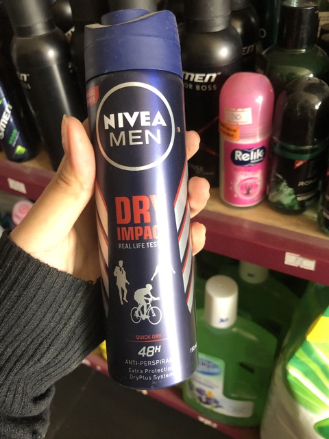 Xịt khử mùi 48h Nivea