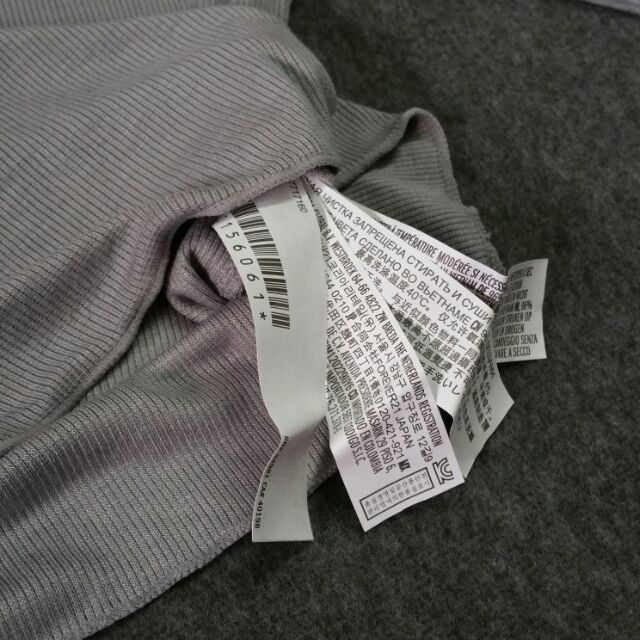 Áo thun croptop dài tay F21