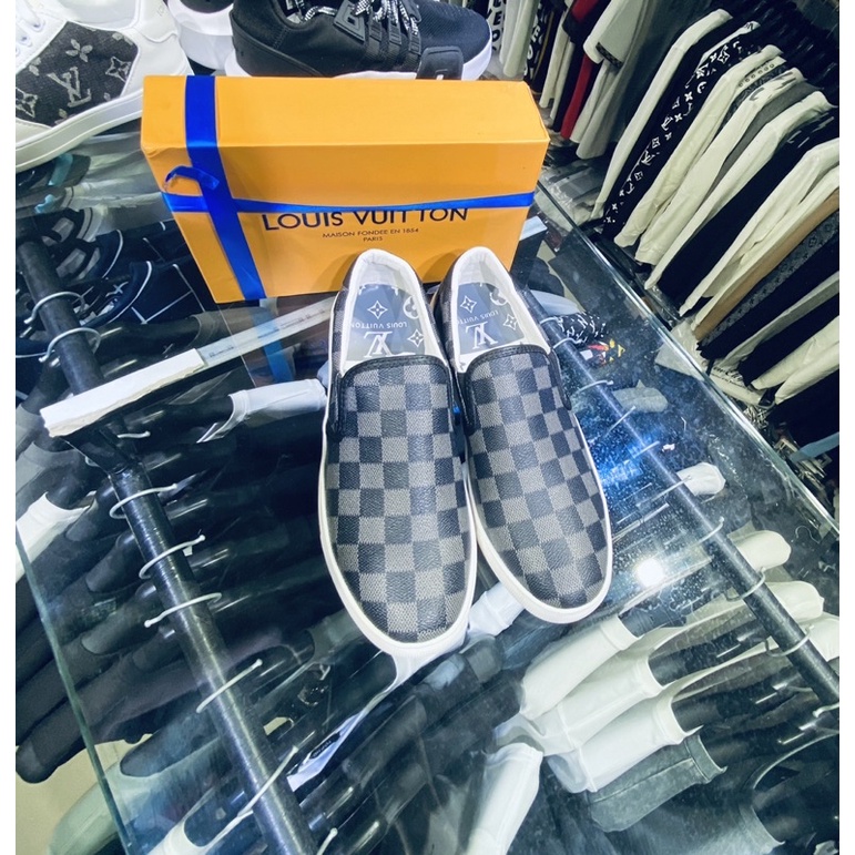 Giầy slip on LV da mềm có họ tiết, Giầy sục thời trang nam phong cách trẻ trung năng động btshop từ 38 đến 42