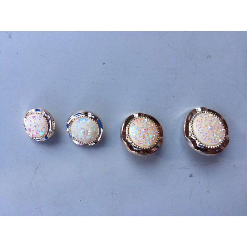 Sét 10 nút kết áo vest đẹp có 4 size 1.5cm 1.8cm 2 cm 2.4cm nút kim sa trắng