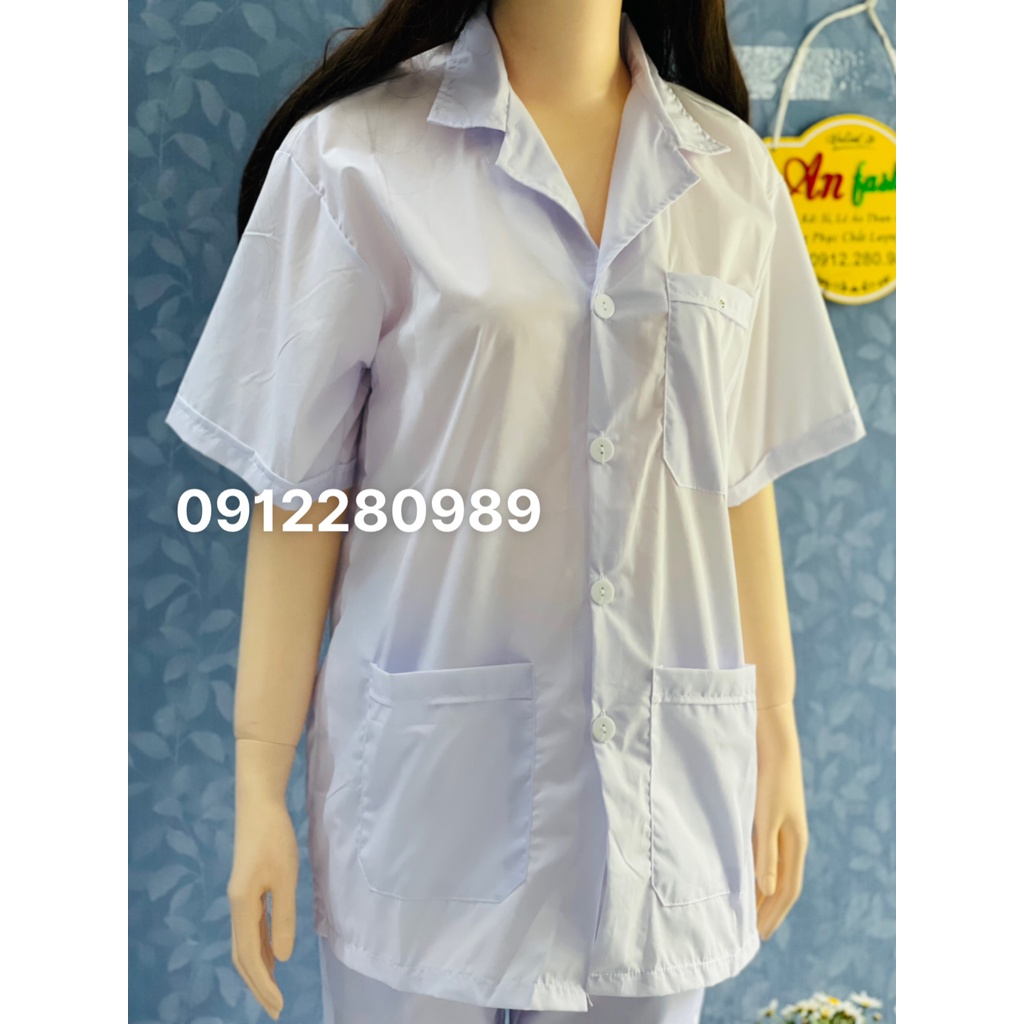 Áo Blouse Trắng Nữ Điều Dưỡng Ngắn Tay túi vuông vải kate - Áo Bác Sĩ, Dược Sĩ