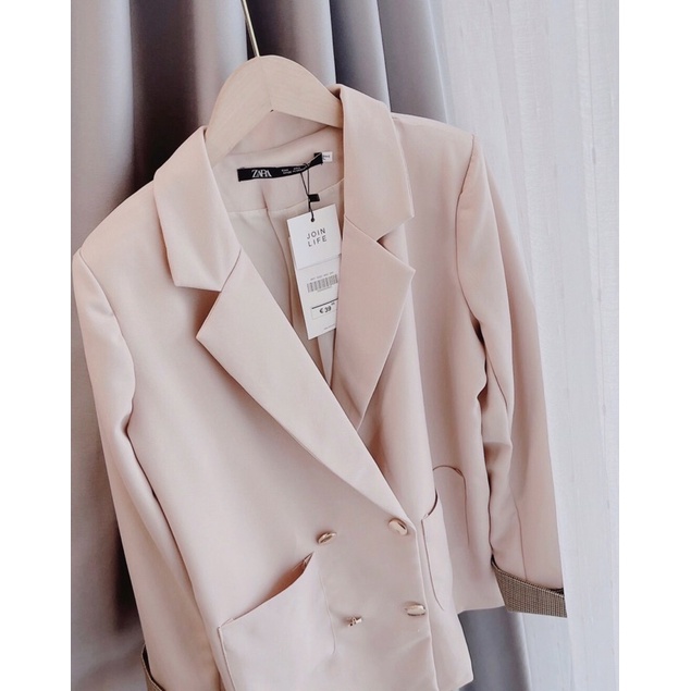 Áo Blazer Xuông Pha Kẻ Tay