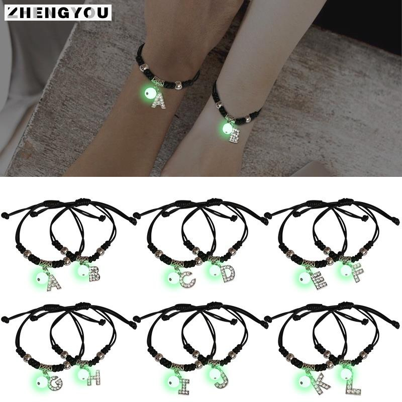 Vòng Tay Đính Đá 26 Chữ Cái Tiếng Anh Thời Trang Cho Nam Nữ