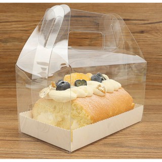 Hộp mica đựng bánh lót đế