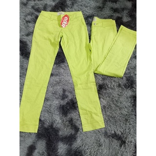 Quần lỗi dơ, màu size s,m eo 66, m,l eo 70 có giãn