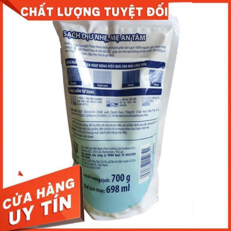 Nước lau sàn Sunlight Thiên Nhiên Chiết Xuất Chanh và Tinh Dầu Sả túi 700g