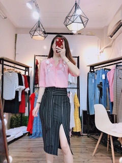 Chân váy xẻ trước đẹp lung linh