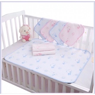 Tấm lót chống thấm 4 lớp cho bé