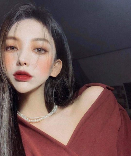 Cây má hồng cọ chổi Sivanna với tông cam gạch cực tây này.