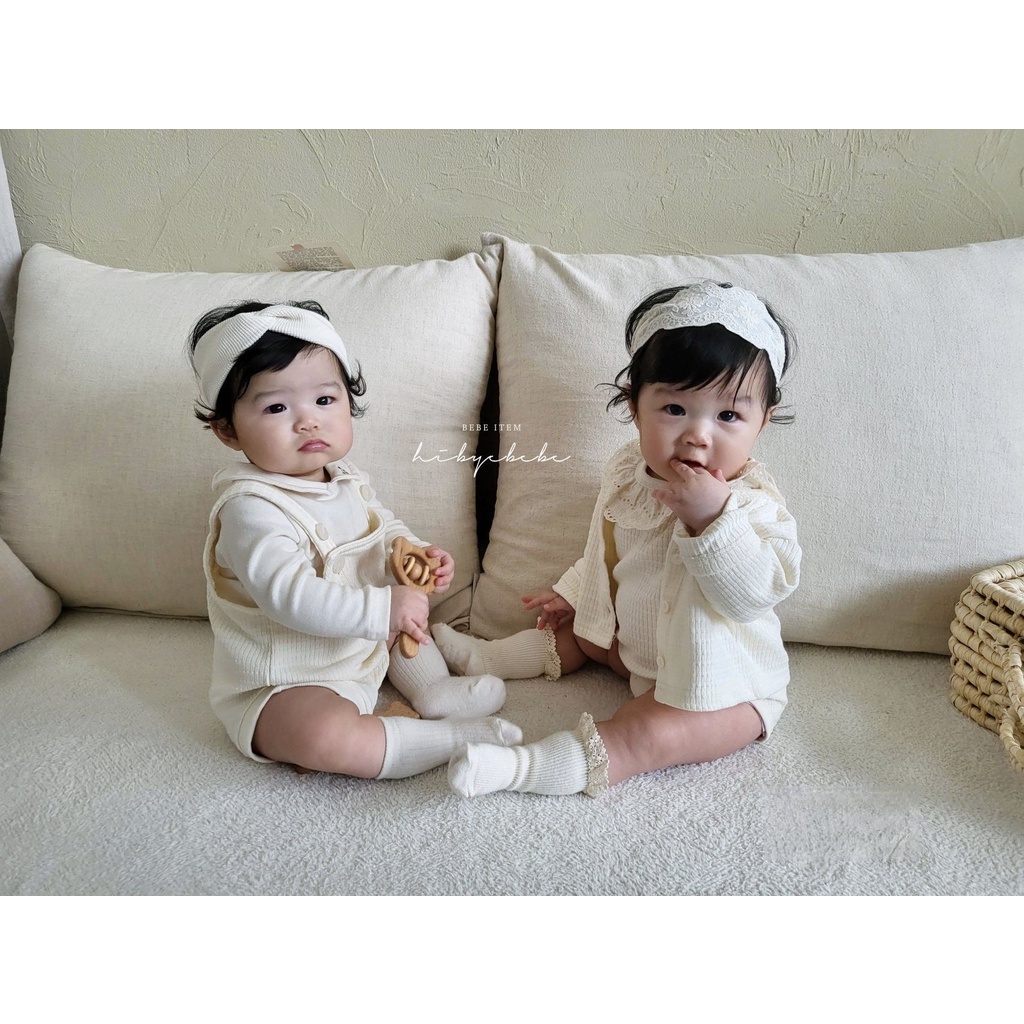 Bộ Áo Khoác Tam Giác Kèm Dây Nịt Ngắn Phong Cách Hàn Quốc Cho Bé Gái