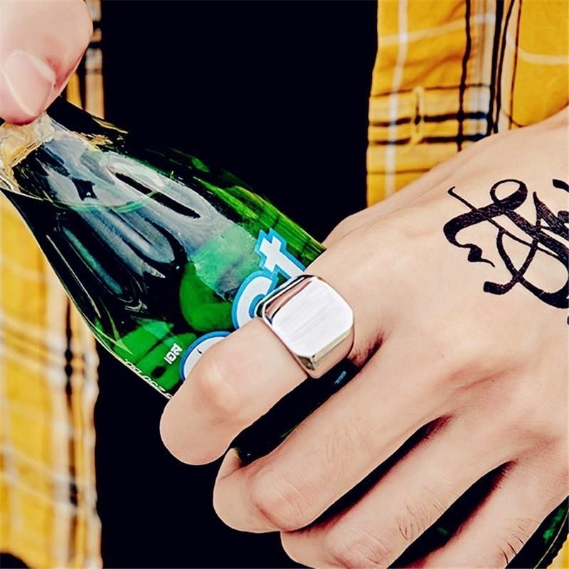 Nhẫn titan phát sáng cho nam