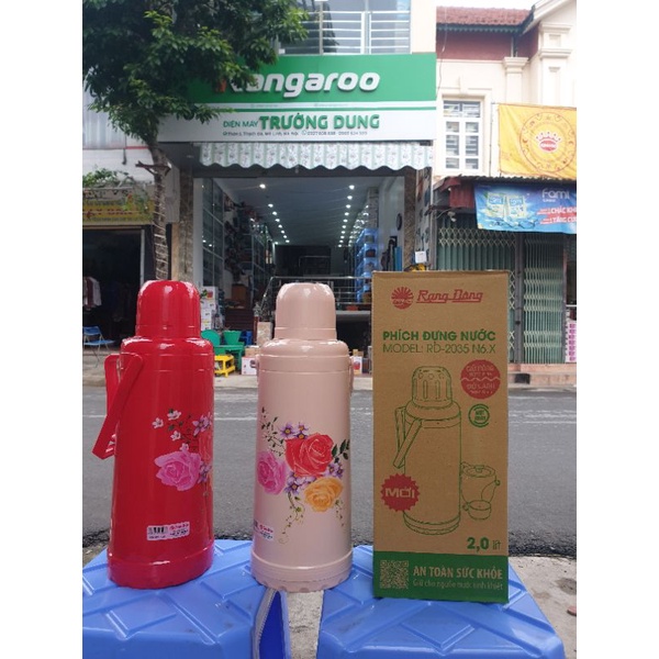 BÌNH THỦY, PHÍCH NƯỚC RẠNG ĐÔNG 2L . MÀU GIAO NGẪU NHIÊN