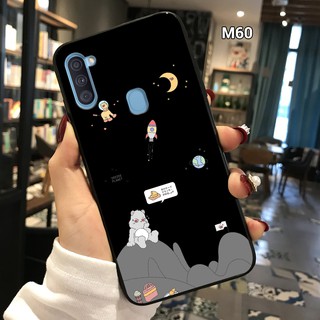 Ốp lưng Samsung A11 in hình vũ trụ gấu dễ thương