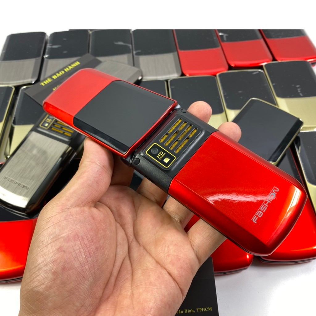 Điện Thoại Độc NK2720 Nắp Gập Màn Hình 2.4inch Cảm ứng Thay Đổi Giọng Nói Nghe FM không Cần Tai Nghe | BigBuy360 - bigbuy360.vn