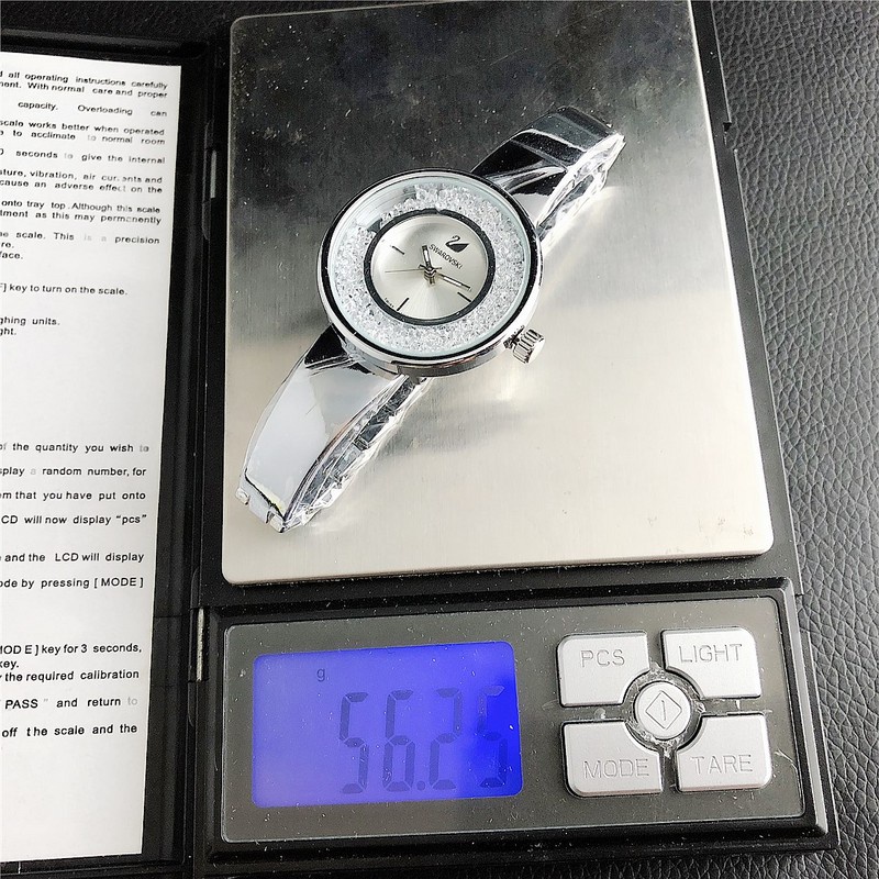 Đồng Hồ quartz Swarovski Swan S6894 Đính Đá Sang Trọng Cho Nam Nữ