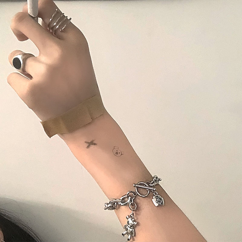 Vòng Tay Hợp Kim Hình Gấu Xinh Xắn