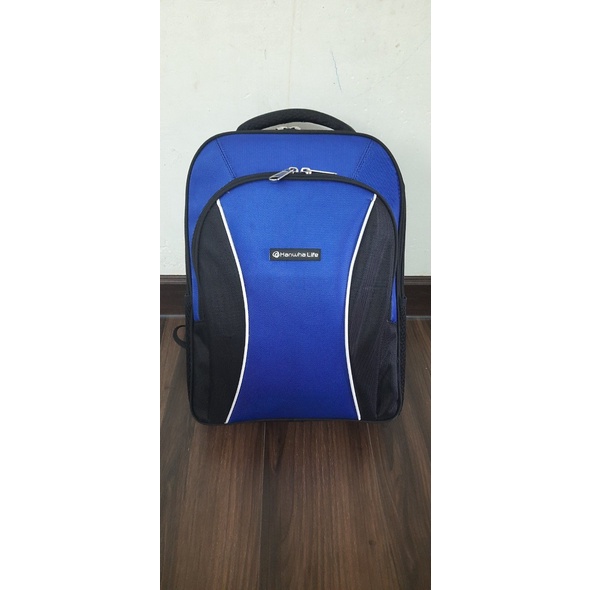 Balo in logo bảo hiểm Hanwha life làm quà tặng