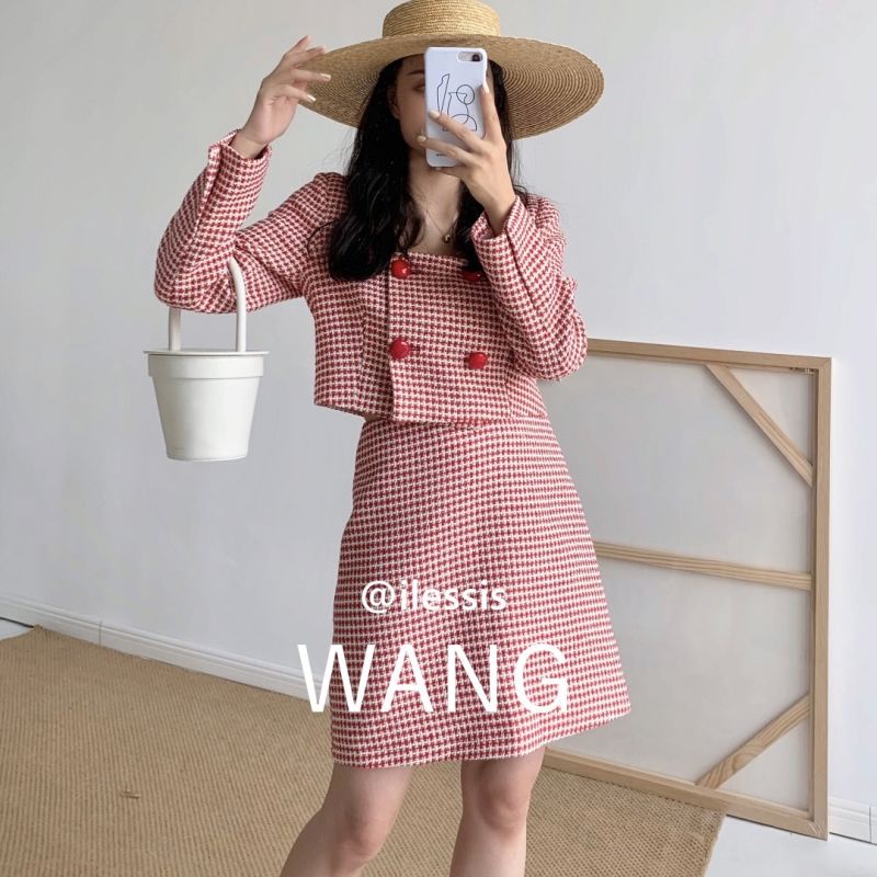 Set áo cổ vuông dài tay + chân váy họa tiết ca rô thời trang dành cho nữ | BigBuy360 - bigbuy360.vn