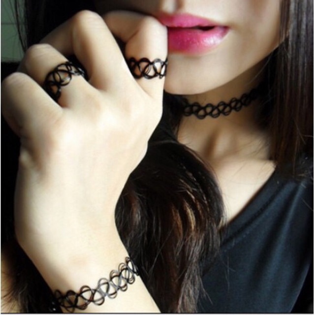 Bộ vòng tay choker