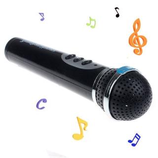 Micrô đồ chơi dùng để hát karaoke cho bé