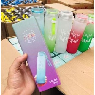 Bình nước thủy tinh nhiều màu hello master 450ml