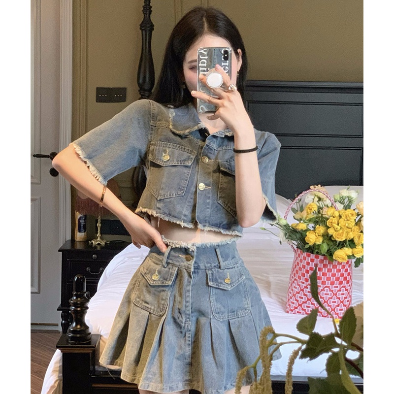 Set Áo Denim Ngắn Tay Form Rộng Và Chân Váy Xếp Ly Thời Trang Dành Cho Nữ
