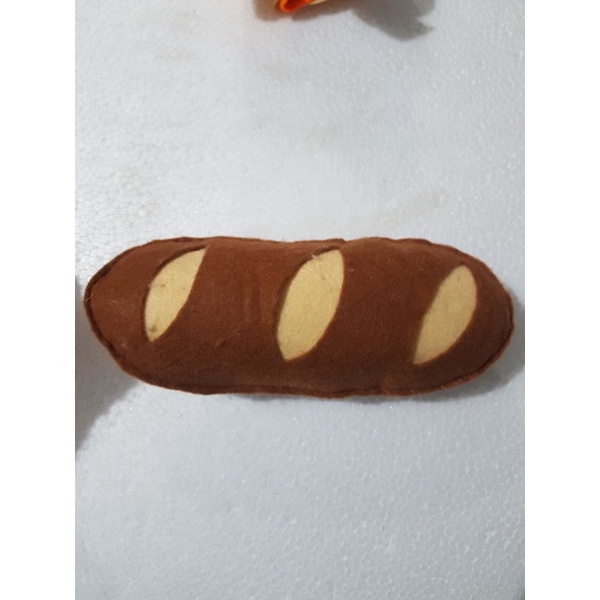 Các loại bánh mô hình làm bằng vải dạ nhồi bông dành cho trẻ và đồ dùng mầm non