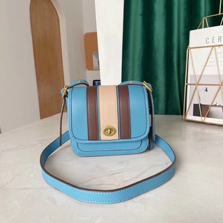 Sale túi Coach nhỏ gọn, dáng hộp da thật mềm