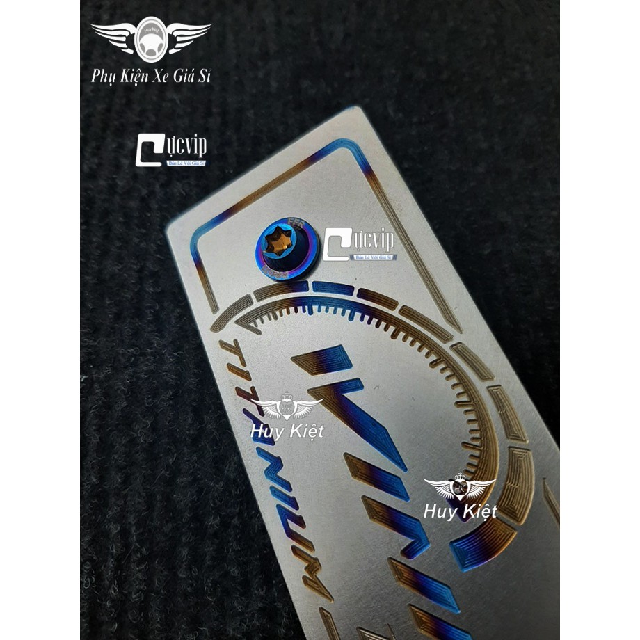 Bảng Tên Winner X Titan (Mẫu Titan Khò) Kèm 2 Ốc Proti MS3853