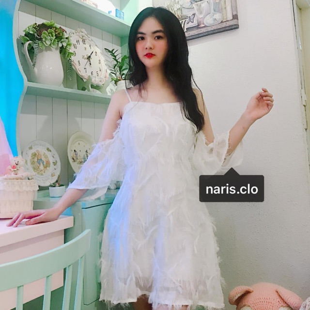 Đầm lông vũ