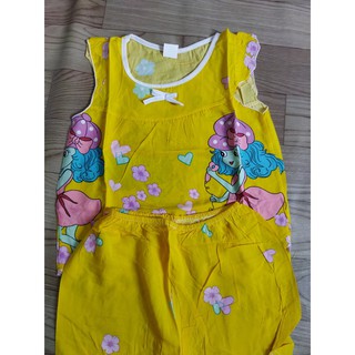 Bộ đồ lanh cho bé gái