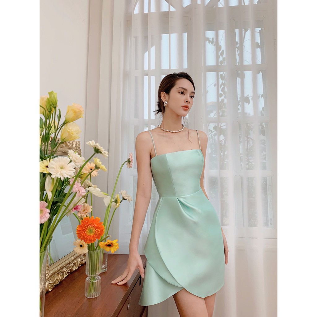 MOLLYNISTA- Đầm Penny xanh taffeta 2 dây xếp múi lệch hông