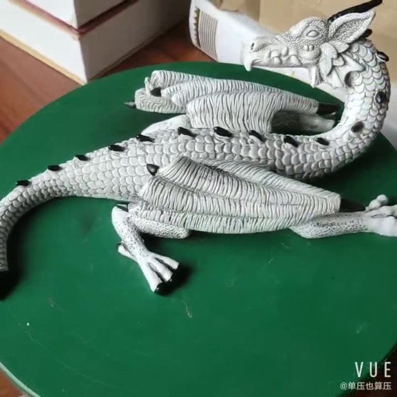 Mô Hình Rồng Bay Bằng Nhựa Resin Trang Trí Sân Vườn