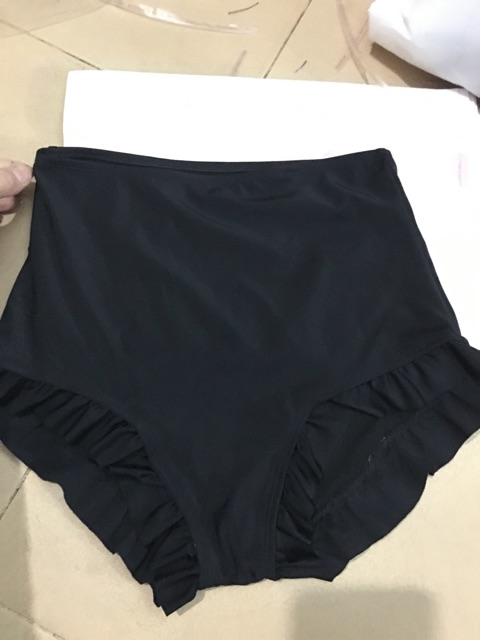 Mẫu bikini hai mảnh nơ