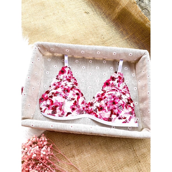 Bộ bralette ren mút ngực quần đùi hồng hoa Mary House Bra & Sleepwears