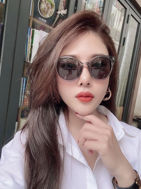 Kính HM mắt mèo ghi M821 -xách tay Đức- có bill chính hãng | BigBuy360 - bigbuy360.vn