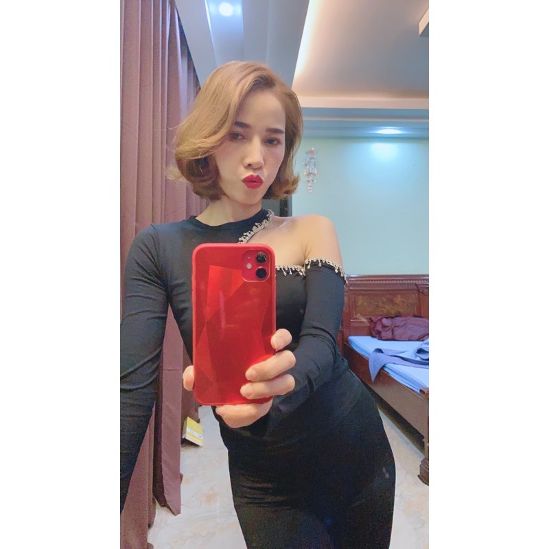 áo hở vai đính đá