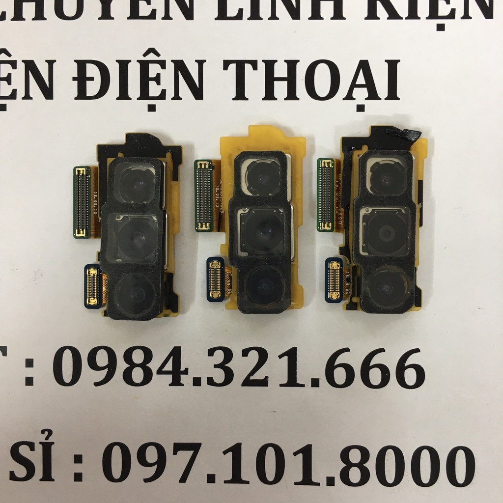 Cụm camera sau Samsung S10