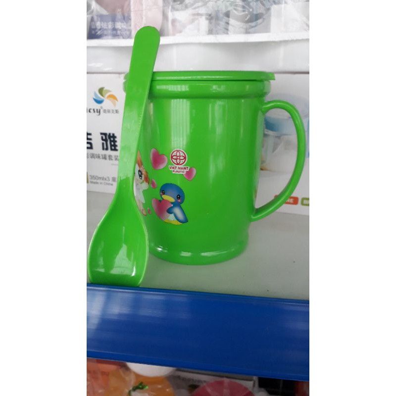 Cốc Nắp Song Long chất liệu nhựa PP bền bỉ an toàn thực phẩm