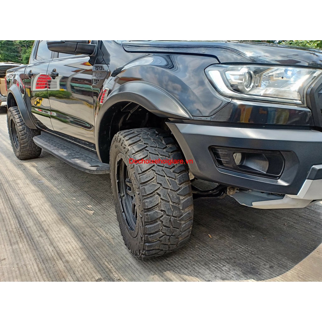 Miếng đệm lốp xe Ford Ranger XLS, XLT, Wildtrak, Raptor